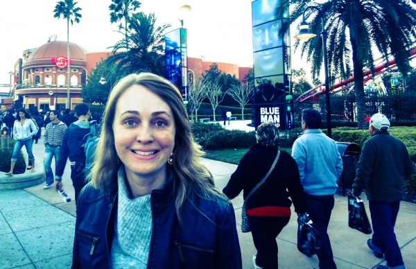 Em Universal City Walk, para o show do Blue Man Group