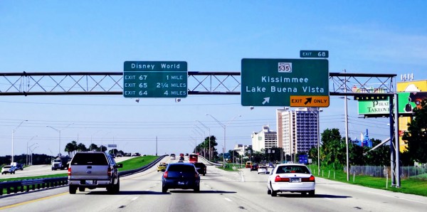 Dirigir tranquilamente no exterior não tem preço
