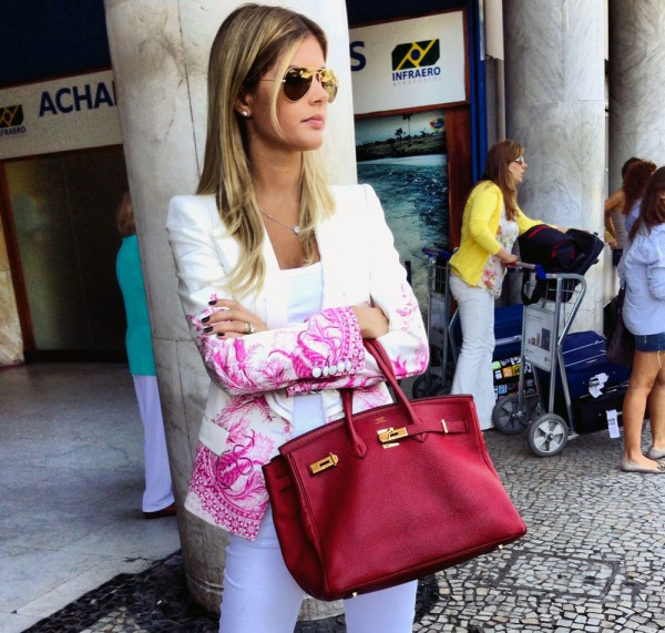Lala Rudge, do Blog http://lalarudge.com.br/, com um blazer lindo