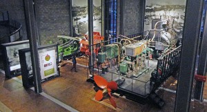 Vista do interior do Museu Alemão Tecnológico de Berlim