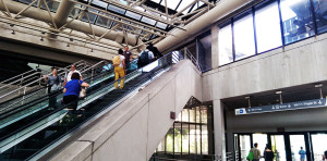 A estação Government Center, que une as linhas do Metromover com as do Metrorail