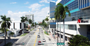 Ver Miami de cima e sem precisar se preocupar com o volante são algumas das vantagens de utilizar o Miami Metromover