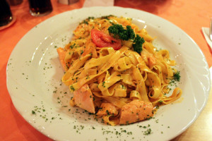 Pasta com Salmão que eu comi não na Itália, mas sim em Füssen, Alemanha