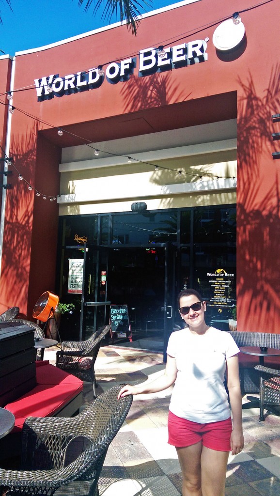 A fachada da World of Beer, em Coconut Creek, Florida.